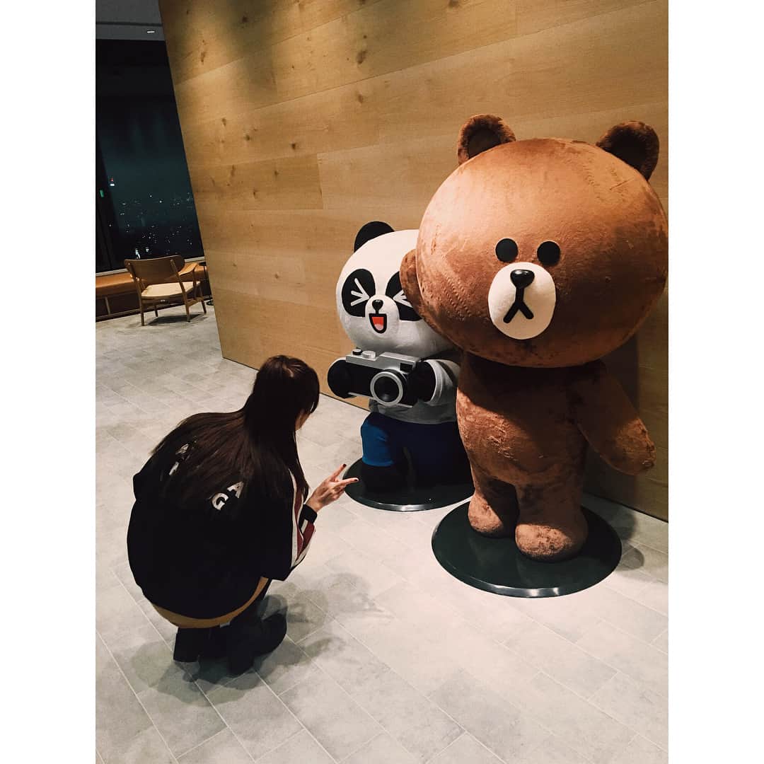 MiracleVellMagicさんのインスタグラム写真 - (MiracleVellMagicInstagram)「Me having too much fun taking pictures with them🐻🐥🐰👱🏻🐼🌝🐸👨🏻 #LINE #LINEオフィス #ひたすらかわいい #ひたすら楽しい」2月3日 19時41分 - miraclevellmagic
