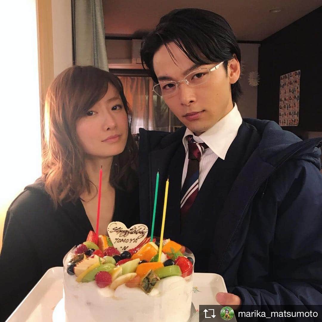 テレビ朝日「ホリデイラブ」さんのインスタグラム写真 - (テレビ朝日「ホリデイラブ」Instagram)「💔 #ホリデイラブ #中村倫也 #松本まりか  #会見でも話題になった #中村倫也さん誕生日の翌日クリスマス #寝取られ濡れ場シーンの撮影日」2月3日 20時24分 - holiday__love