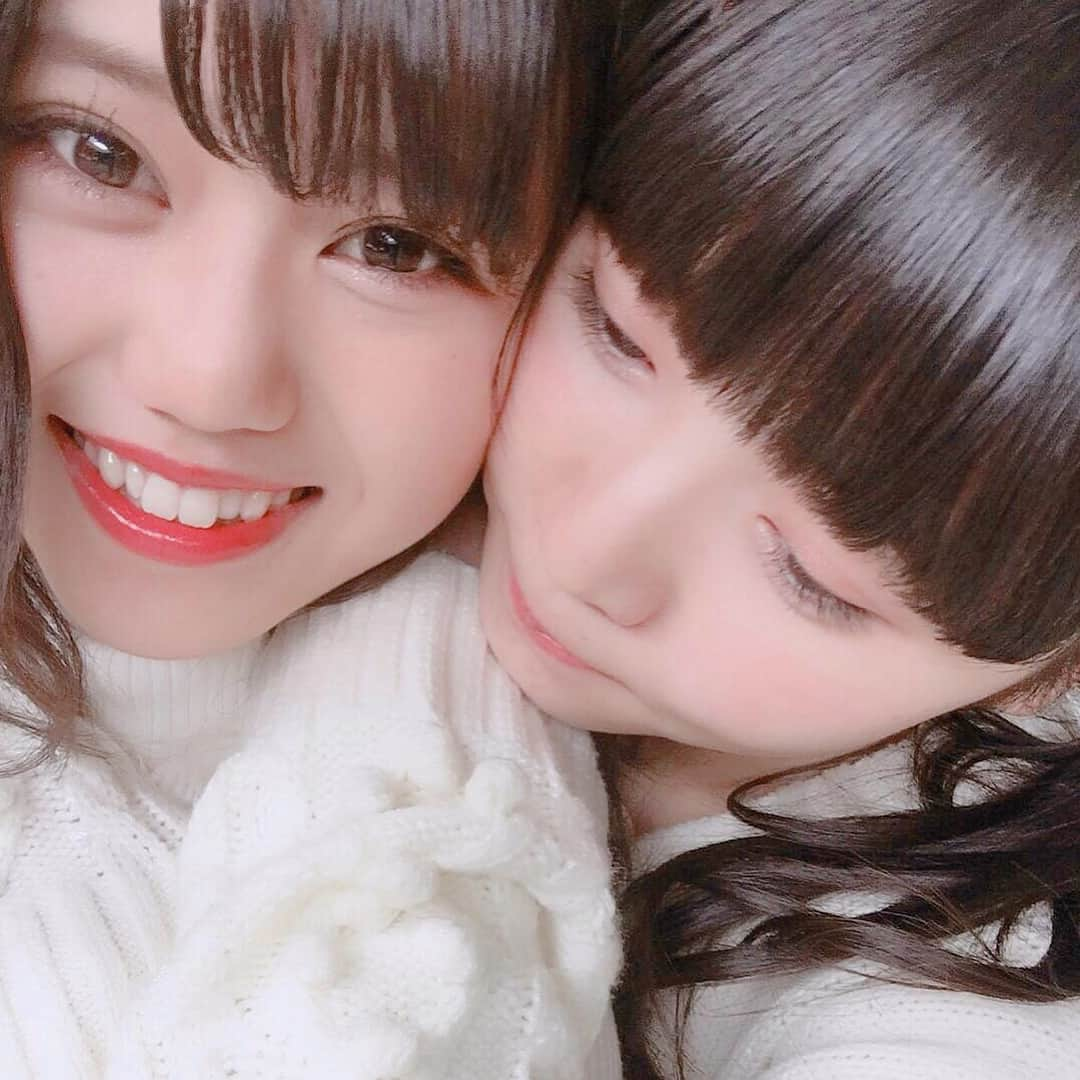 町音葉のインスタグラム：「#AKB48 「 #11月のアンクレット 」大握手会 パシフィコ横浜1日目 ありがとうございました😊🎶 おそろっちあゆうか可愛すぎた😍😍😍」