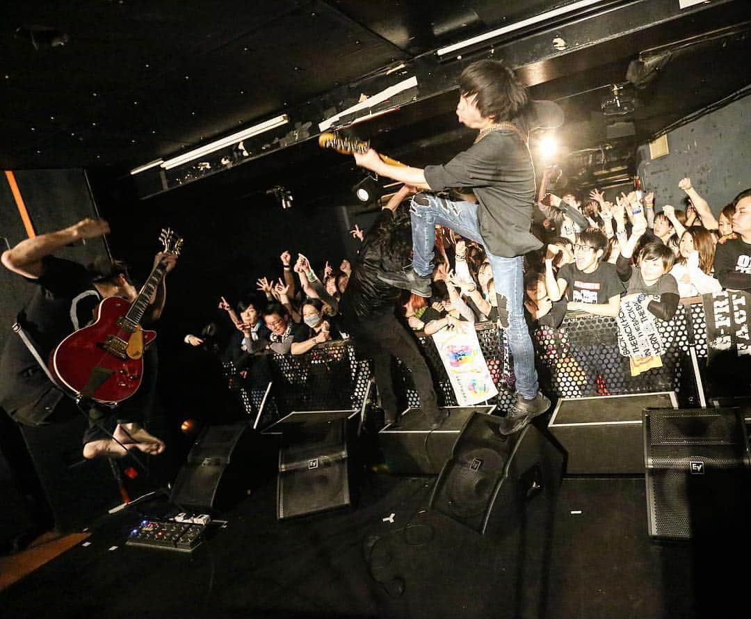 岡峰光舟さんのインスタグラム写真 - (岡峰光舟Instagram)「久々の静岡、G-FREAK FACTORYと来れたよ。ジーフリークめっちゃいいライブだったな〜！明日も一緒にできるのが嬉しい！厚木でライブはバックホーン史上も初だな。#gfreakfactory」2月3日 20時48分 - kohshuokamine