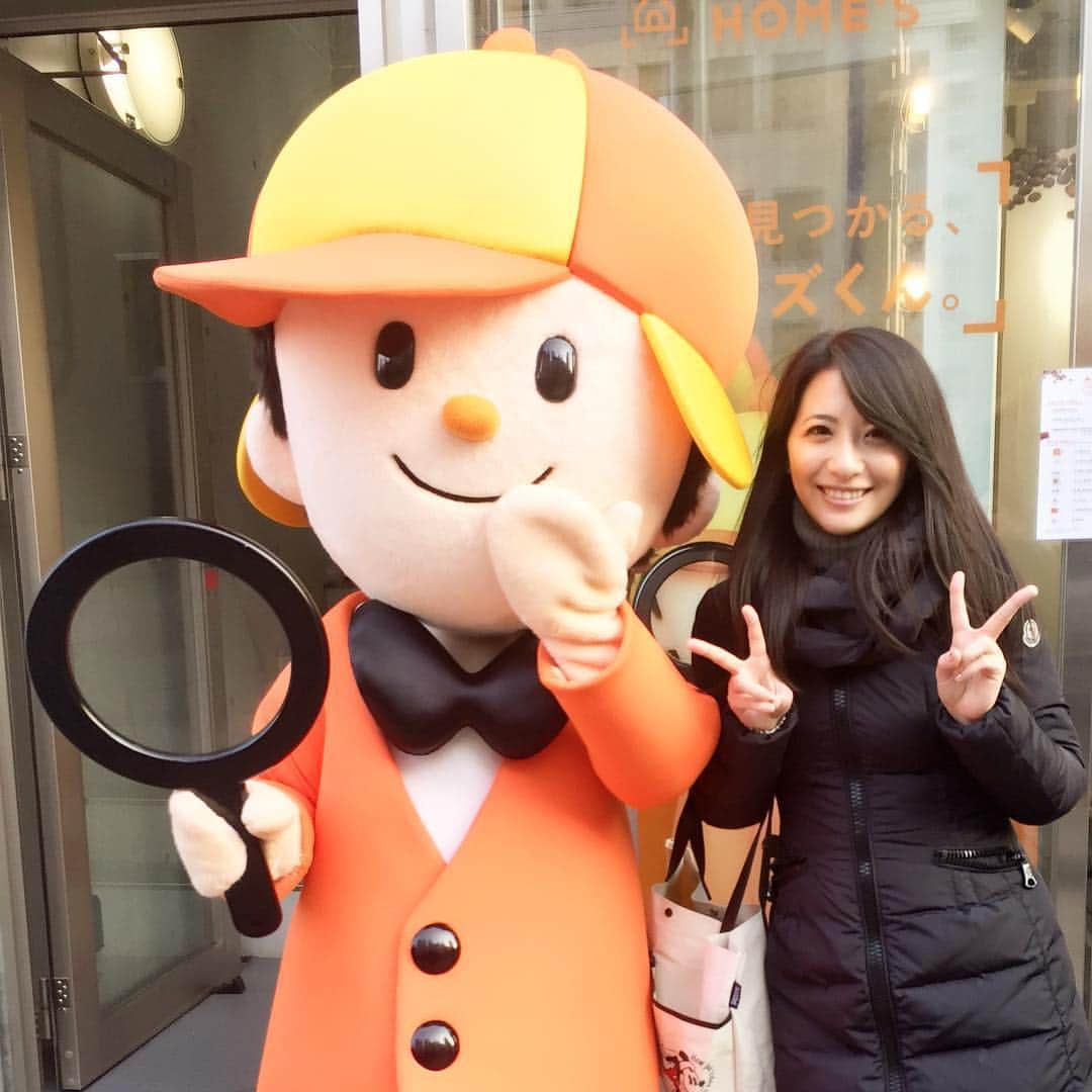 矢部あやのインスタグラム：「着ぐるみを見ると条件反射で写メ撮りたくなる ・ #ホームズくん #きぐるみ」