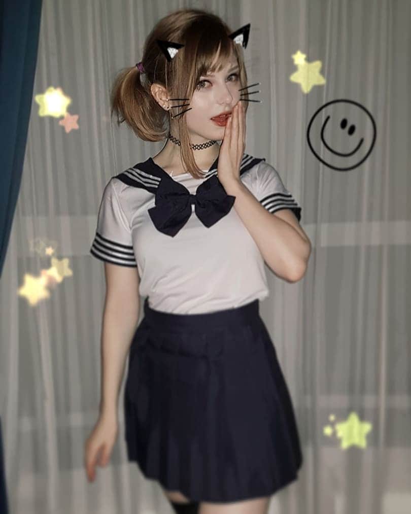 Ella Freyaのインスタグラム：「Rave baby 😽」