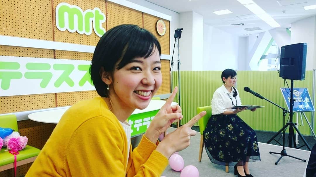 加藤沙知さんのインスタグラム写真 - (加藤沙知Instagram)「『おはなし会』 MRT アナウンサーによる朗読会です！ リハーサル真っ最中♪  今回も、満員御礼です♪ 有り難うございます！  次回は、4月22日(日曜)の開催です。 事前申し込み制なので、またテレビやラジオ、インスタグラムでもお伝えしますね！  #MRT #アナウンサー による、#朗読会 #おはなし会 #テラスおはなし会 #リハーサル #川島アナウンサー #宇田川アナウンサー #甲斐アナウンサー #風船 膨らましてます！！」2月4日 13時42分 - mrt.kato