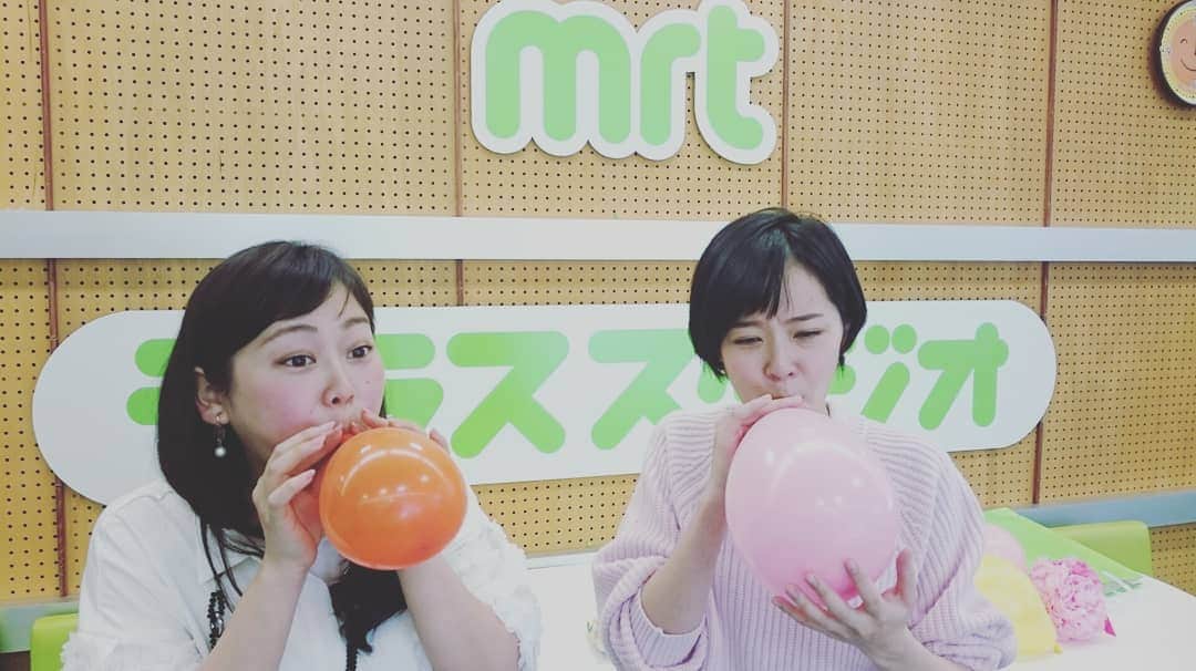 加藤沙知さんのインスタグラム写真 - (加藤沙知Instagram)「『おはなし会』 MRT アナウンサーによる朗読会です！ リハーサル真っ最中♪  今回も、満員御礼です♪ 有り難うございます！  次回は、4月22日(日曜)の開催です。 事前申し込み制なので、またテレビやラジオ、インスタグラムでもお伝えしますね！  #MRT #アナウンサー による、#朗読会 #おはなし会 #テラスおはなし会 #リハーサル #川島アナウンサー #宇田川アナウンサー #甲斐アナウンサー #風船 膨らましてます！！」2月4日 13時42分 - mrt.kato
