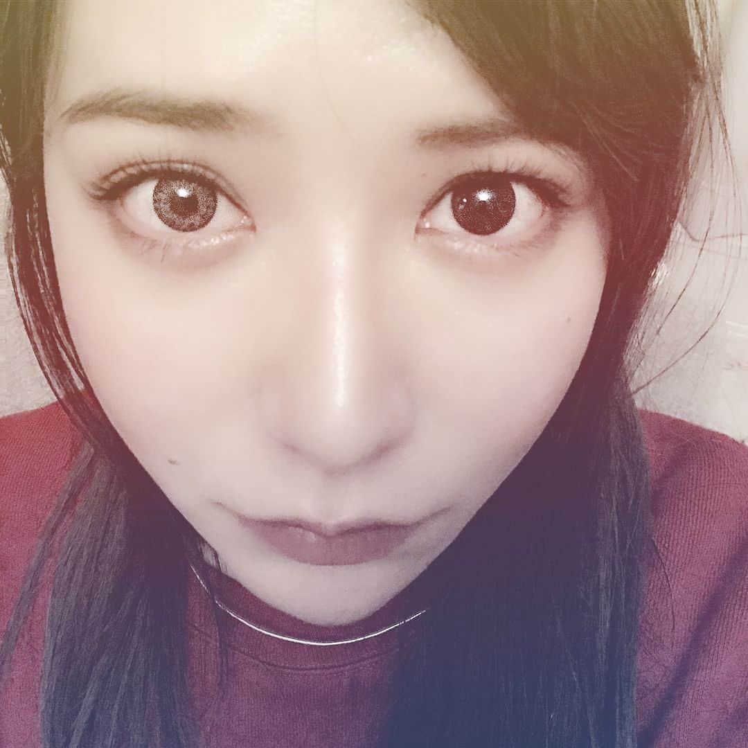 河西智美さんのインスタグラム写真 - (河西智美Instagram)「#oddeye#🐈 . *. ♡ *. . . . じゅしん家にある カラコンで遊んだ時の🤫💜 .」2月4日 21時55分 - chiyu3u
