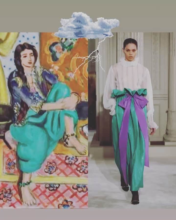 のインスタグラム：「Matisse’s odalisque reimagined by Valentino💚💭💜 Is it a pure coincidence?  #artfashion #collage #inspiration #fashionimitatesart #resemblance #uncanny #valentino #PierpaoloPiccioli #spring2018 #matisse #odalisque #bicolor #contrast #aotd #ootd #NaokosFashionDiary #NaokosCultureDiary #GIF」