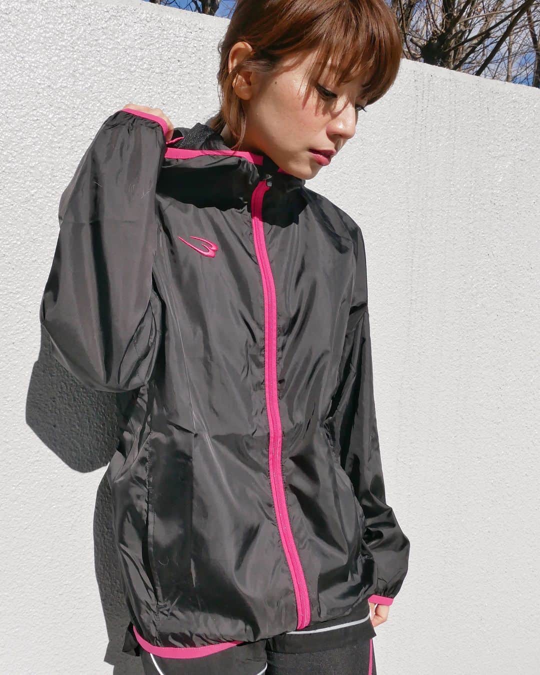 筒井愛実さんのインスタグラム写真 - (筒井愛実Instagram)「． runningを再開しました🏃‍♀️💨 元陸上部なので走ることがそもそも好きなので、運動不足解消に🙌ウエアはBODY MAKER（@bodymaker）で揃えました♡可愛いウエアめっちゃあって迷ったけどピンクのを選びました💘💘BODY MAKERが東京マラソンEXPO2018に出展するらしいので、ウエアお探しの方は是非チェックしてみてください👏🎉 ． #BODYMAKER #ボディメーカー #running」2月5日 10時45分 - manamin_158cm