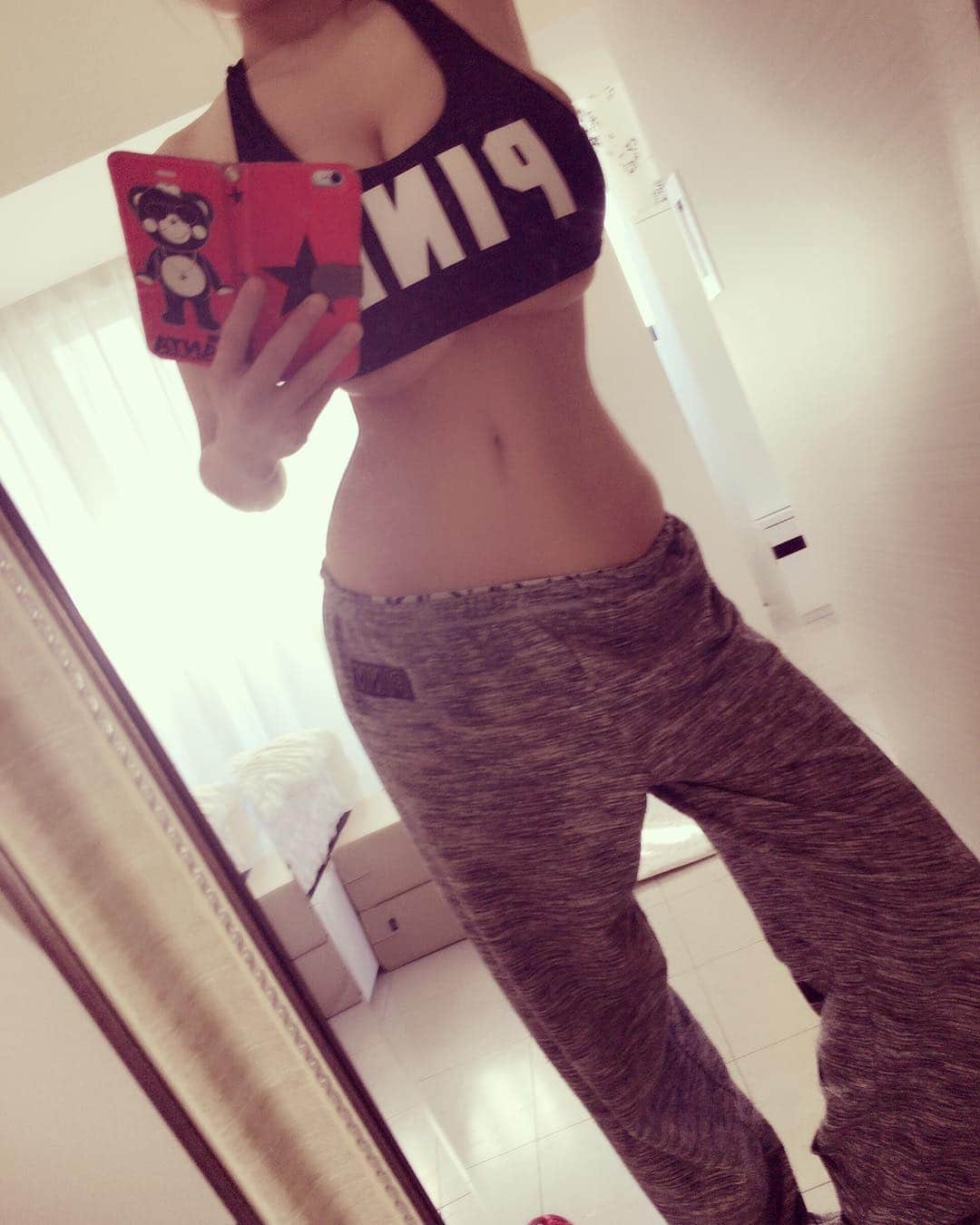 Hitomi（田中瞳）のインスタグラム
