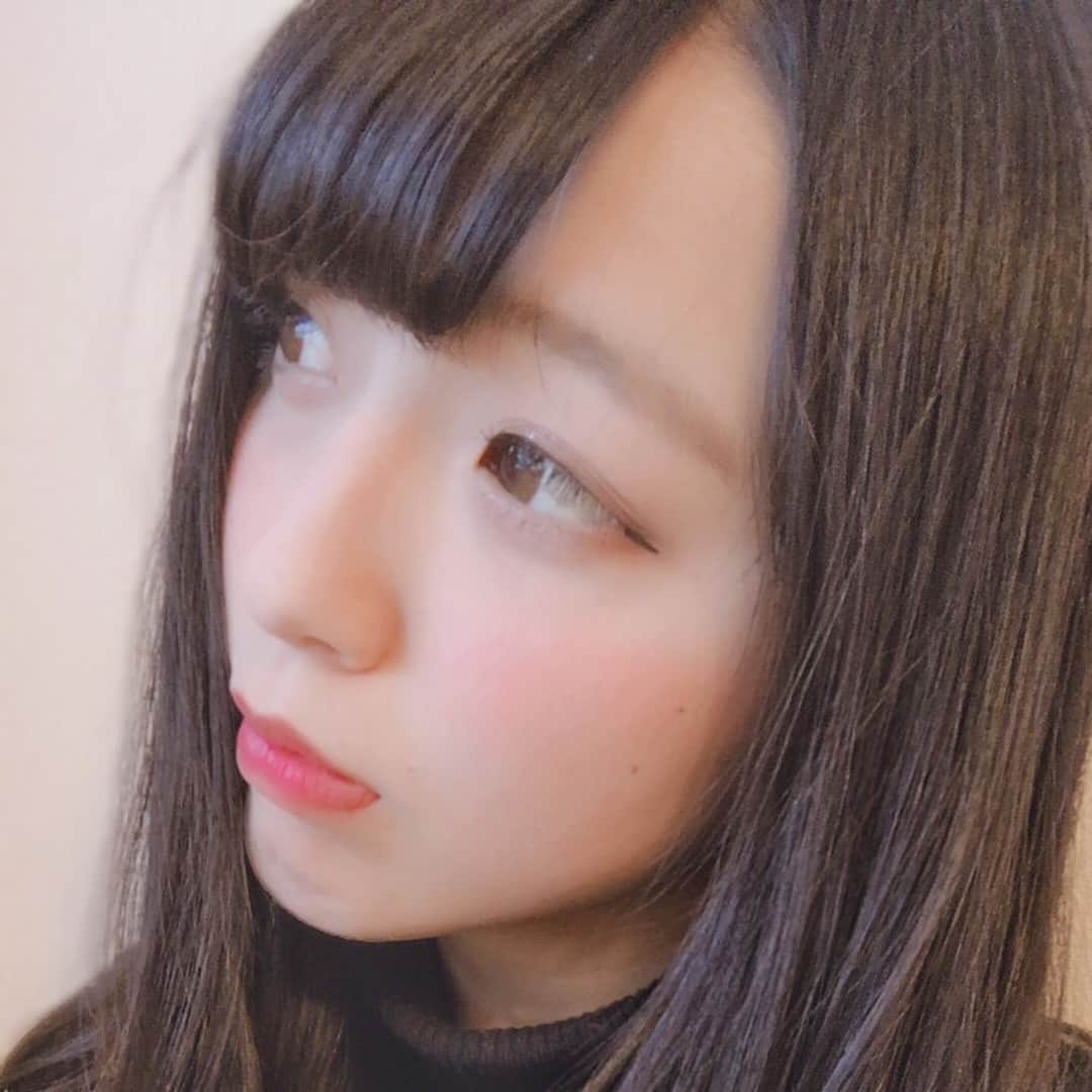 のインスタグラム：「昨日の分の更新♡♡ ・ ・ iPhone Xの画質がよすぎて、バリフォンからの画質の飛躍がすごい。笑 ・ ・ アイラインは目尻と目頭のみ書くタイプです☺️ ・ ・ #池永百合 #いけながゆり #ikenagayuri #dela #名古屋 #アイドル #idol #レースクイーン #racequeen #iphonex #画質が良い #バリフォン卒業 #自撮り #自撮り女子 #selfie #phote」