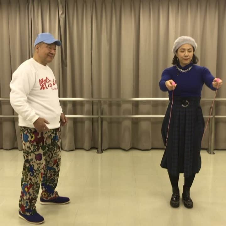 アニマル浜口のインスタグラム：「#にゃんこスター #やってみた #animal #浜口京子」