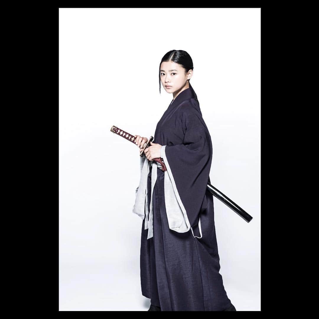 杉咲花のインスタグラム：「映画「BLEACH」に出演させていただきます。 今年の7/20公開になります。 楽しみに待っていて頂けると嬉しいです。。！」