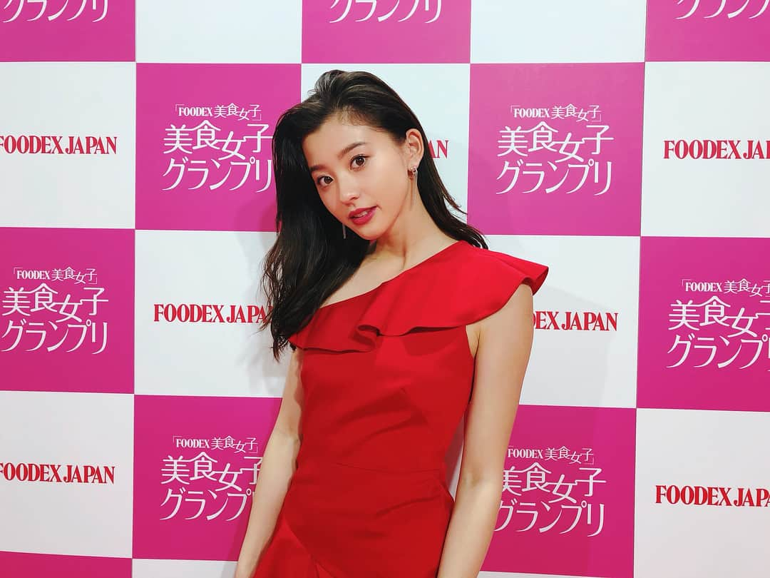 朝比奈彩さんのインスタグラム写真 - (朝比奈彩Instagram)「. . 本日、FOODEX JAPAN 「美食女子グランプリ」の 発表・表彰式に プレゼンターとして出演させて頂きました♡ 私もイベントを通じて、ますます 食に対して意識するようになりました（＾_＾） . . 写真集発売記念イベント . 紀伊國屋書店グランフロント大阪店 3月11日 午前11時より . 大阪⇒‪https://www.kinokuniya.co.jp/contents/pc/store/Grand-Front-Osaka-Store/20180219095200.html‬ . . 星野書店近鉄パッセ店 ‪3月11日 午後17時‬より . 名古屋⇒‪http://bookshoshino.wp.xdomain.jp/event1/asahina-event.html‬」3月6日 14時59分 - asahina_aya