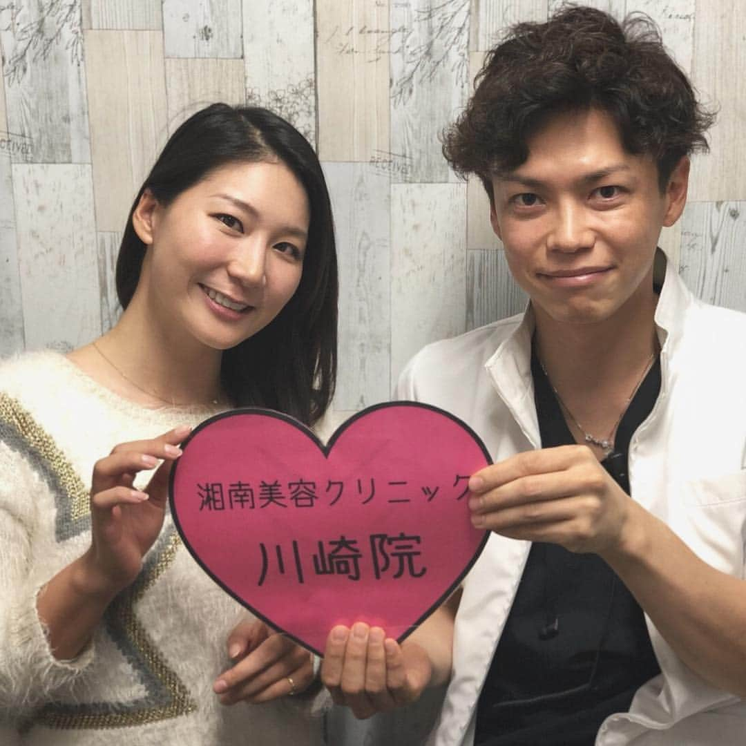 杉山美帆さんのインスタグラム写真 - (杉山美帆Instagram)「湘南美容外科川崎院で美肌ケアをしてもらいましたー😍 * 熱を与えてコラーゲンを増幅させるウルトラダブルと、乾燥たるみ毛穴ニキビなんでも効くベビースキンのイオン導入をしました☺️💕 *  もうベビースキン👶っていう名前に惹かれる笑 *  梶山先生に日焼けする事が多いと相談したら、白玉注射という抗酸化作用が高くてメラニンの生成を抑えるものもしてもらいました😍 *  うるツヤになった😭🙌🏻あと頬下がシュッとした🙋注。自分比です🤣 *  人一倍肌を酷使してるので本当に嬉しい🤣💕美容大好きだから、ゴルフより饒舌🙋笑 *  3月末までに私のインスタを見たと川崎院来院時にお伝えいただくと、ドクターズコスメ化粧品の2泊3日トラベルセット（クレンジング、洗顔フォーム、化粧水、クリーム）が貰えるそうです✨🙌🏻 湘南美容クリニック　川崎院　 10:00〜19:00 　0120-489-998 @sbc_kawasaki 　#湘南美容クリニック川崎院　 @norihiko_kajiyama #梶山典彦#ウルトラリフトダブル #ウルトラリフト#白玉注射#ベビースキン#イオン導入#美肌#色白#乾燥#保湿#美容#毛穴#たるみ」3月6日 16時02分 - mih0_golf