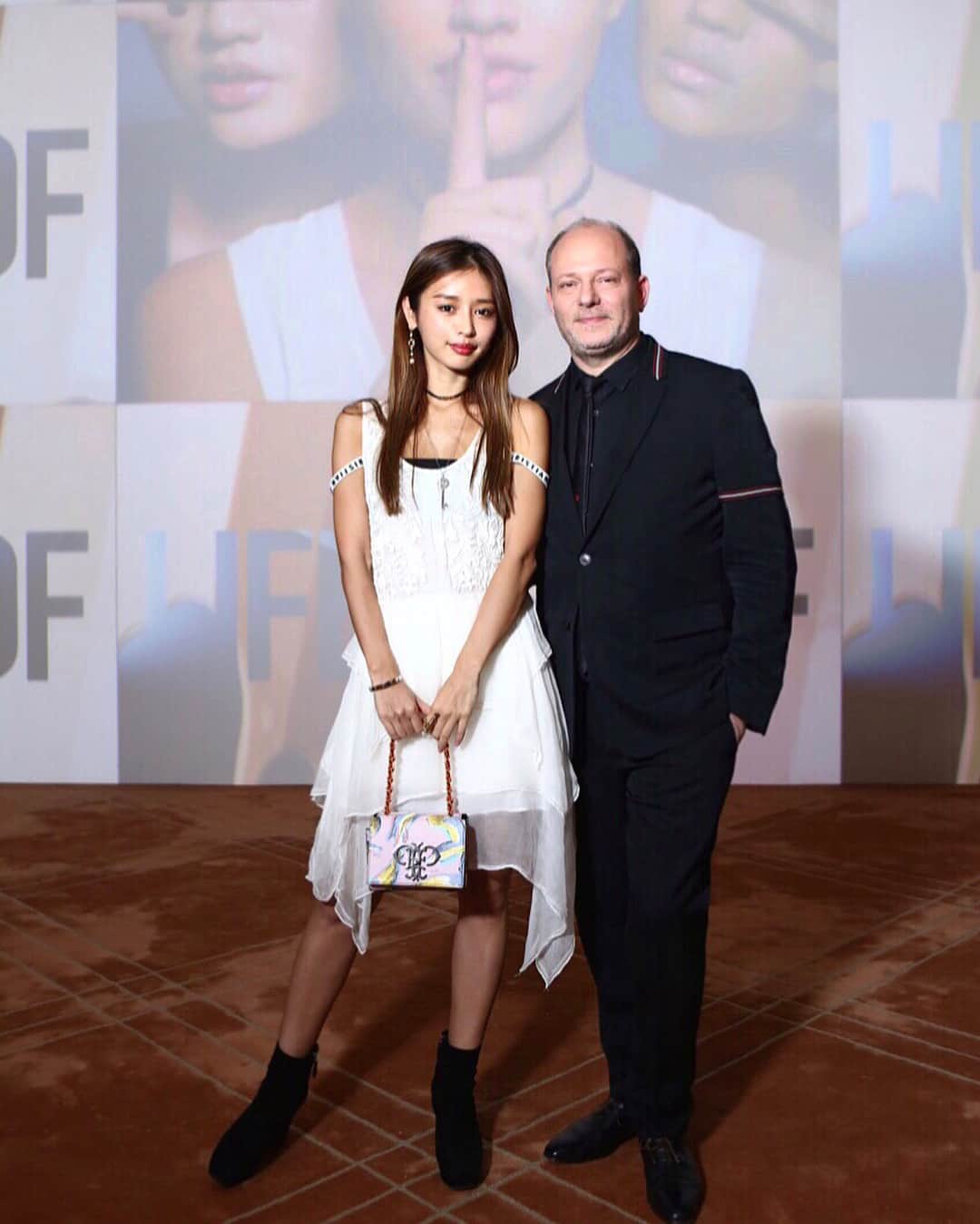 のインスタグラム：「💋dior💋last night✨🌜 - - Thank you sooo much🌹 @diormakeup  #フォーエヴァーアンダーカバー #加治ひとみ」