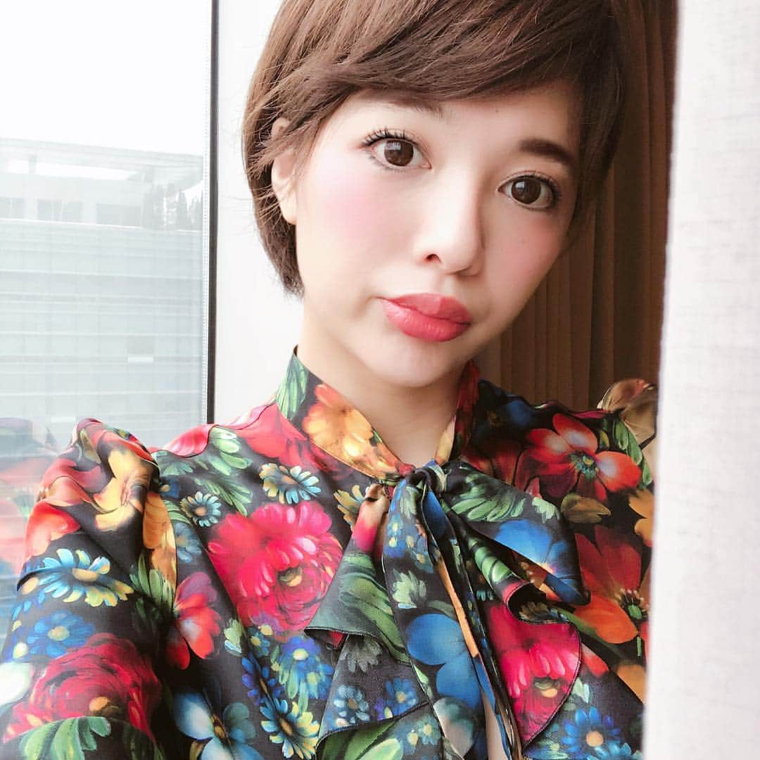 のインスタグラム：「Heeeey friday #korea#gangnam#gucci#guccigang#fashion#foodie#foodielife」