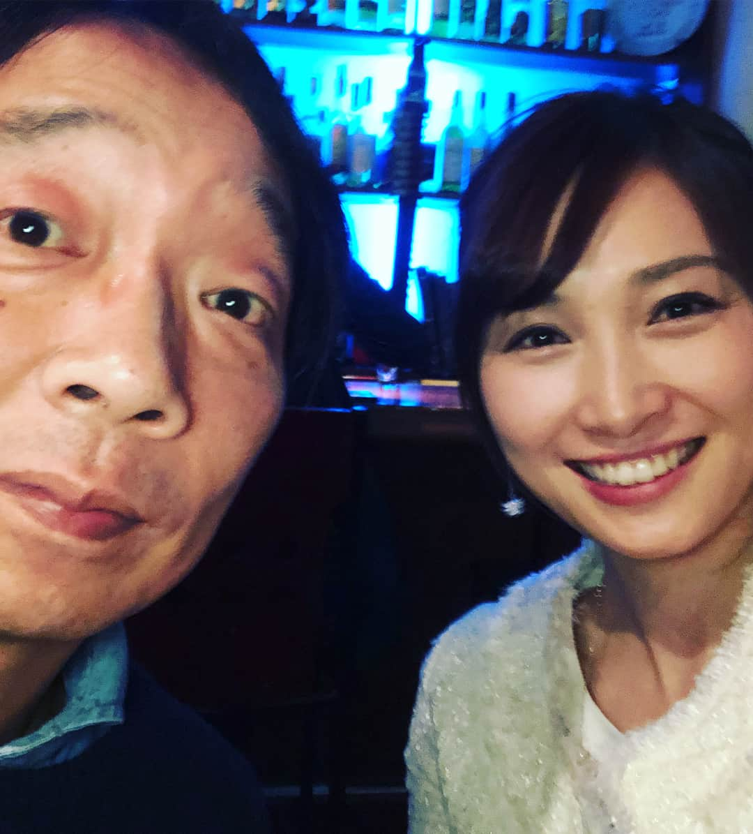 星野涼子さんのインスタグラム写真 - (星野涼子Instagram)「６回目を迎えた武豊騎手ファンミーティングに今年もアシスタントとして参加させていただけてとても幸せでした！ ファンの皆様の熱いまなざしの中、武豊騎手と見栄晴さんとのファンミーティングだからこそ聞けるお話や見られるものがあり今年も素敵な時間をご一緒させていただきました❤️ イベントでも話題になった土曜日の阪神１レース、武豊騎手が乗る武幸四郎厩舎のグアン大注目ですね！！ #武豊 さん #騎手 #ファンミーティング #見栄晴 さん #アシスタント #幸せ #武幸四郎 さん #調教師 #デビュー #グアン #キーファーズ  #jockey #goodluck #horseracing #競馬 #경마 #기수 #행복」3月2日 22時17分 - ryoko.hoshino