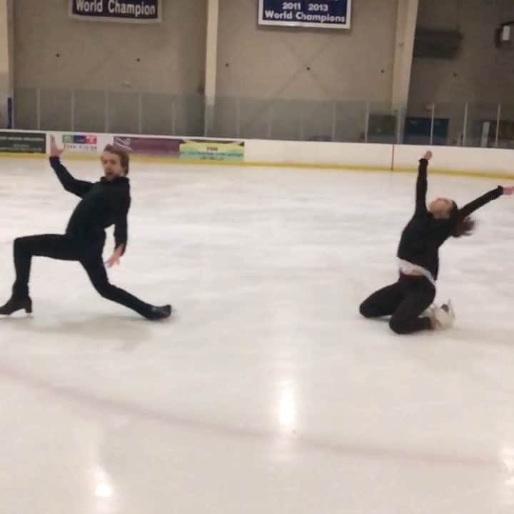 ジャン＝リュック・ベイカーのインスタグラム：「‪We’re this excited to be going to our first World Championships! Back to Italy we go! @kait_hawayek @usfigureskating #Milano2018 ‬#hawayekbaker #thecoolest」
