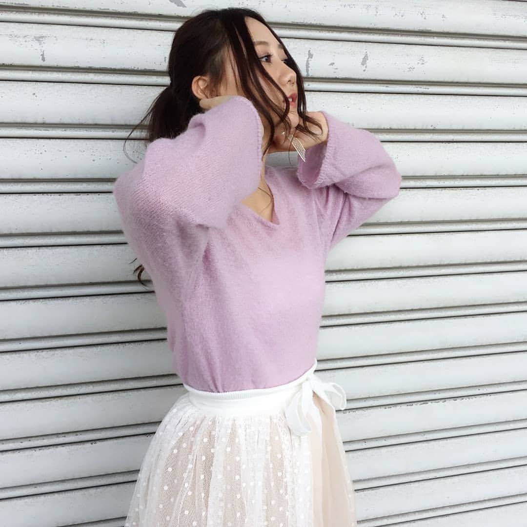 のインスタグラム：「今日の私服です ． ． tops #snidel skirt #snidel earrings #lowrysfarm ． ． #握手会 #AKB48 #SKE48 #私服 #私服コーデ」