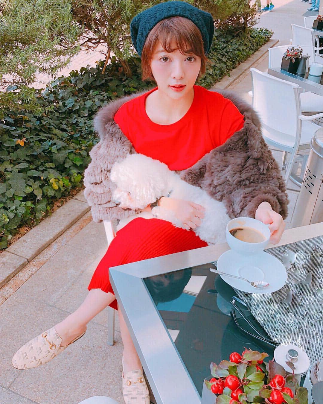 のインスタグラム：「Good Saturday 🌺 #tokyo#tokyolife#fashon#gucci#guccigang#zara#sov#doublestandards #lunch#caffe」