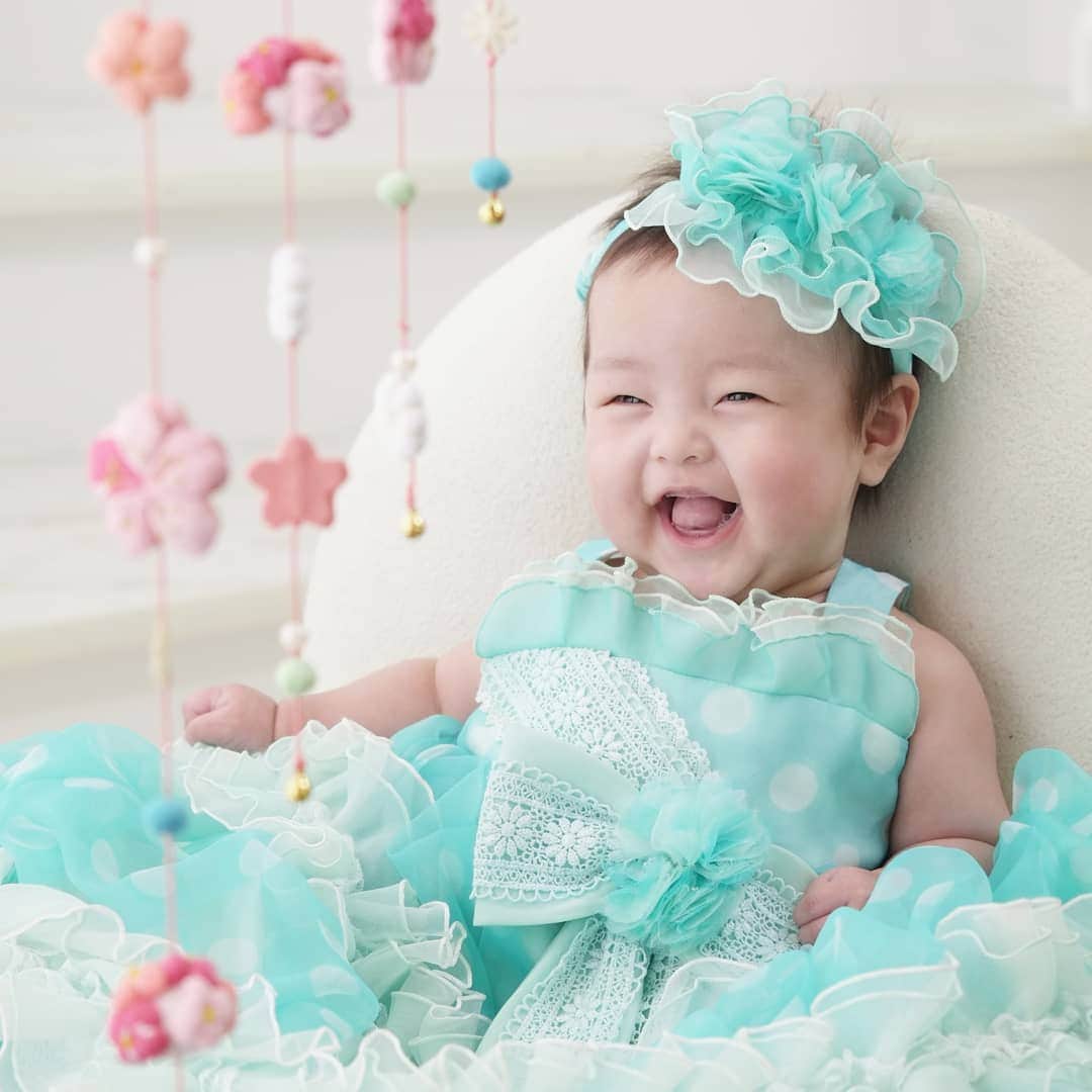 スタジオアリスさんのインスタグラム写真 - (スタジオアリスInstagram)「今日はひなまつり🎎❇今日はたくさんの女の子にお越しいただいています👧❤スタジオアリスのおひなさまも大活躍☺  #ひなまつり#桃の節句#ひな祭り#3月3日#ももフェス #プレママ#マタニティ#赤ちゃん#Baby#女の子ママ#男の子ママ#べビスタグラム#ママスタグラム #写真好きな人と繋がりたい#スタジオ#写真#キッズフォト#フォトスタジオ#家族写真#スタジオアリス#StudioAlice#写真館#写真は未来の宝もの」3月3日 13時28分 - studio.alice