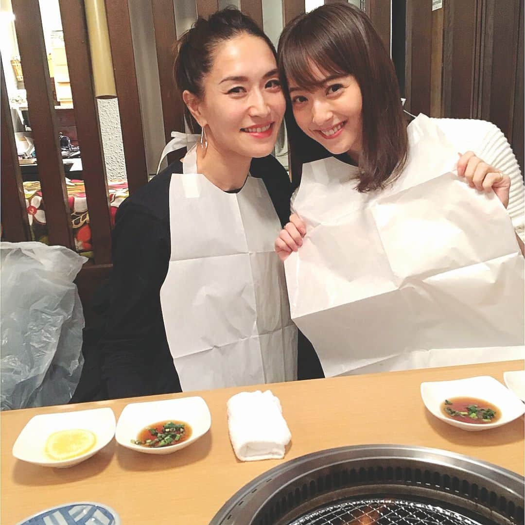 佐々木希さんのインスタグラム写真 - (佐々木希Instagram)「先日 美人スタイリスト亀ちゃんと焼肉♡ 楽しかった♡ 焼肉久々に食べたなぁ贅沢🤤  #亀恭子 さん#焼肉#金竜山」3月3日 18時07分 - nozomisasaki_official