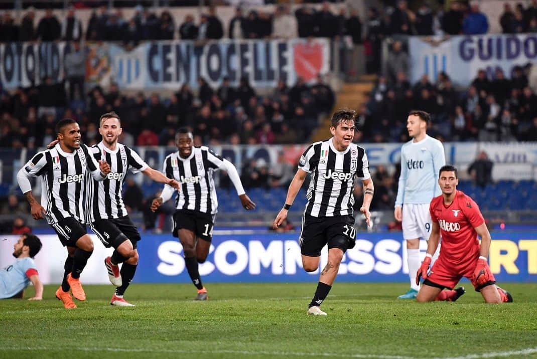 パウロ・ディバラさんのインスタグラム写真 - (パウロ・ディバラInstagram)「Quando si dice #finoallafine ⚪️⚫️🙌🏻 // When you say fino alla fine, till the end!」3月4日 5時42分 - paulodybala