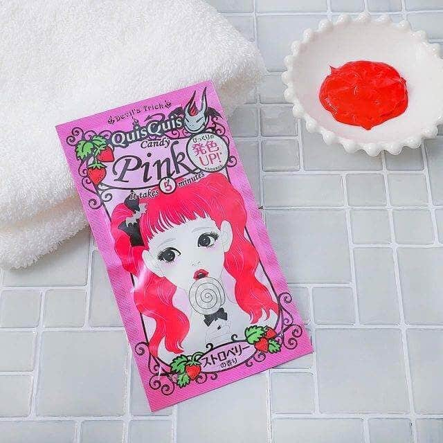 milcoco（ミルココ）公式アカウントのインスタグラム：「♡掲載予告商品のご紹介♡ 「クイスクイス　デビルズトリック　キャンディピンク」🌸 3/6 19:00頃掲載開始予定✨ シャンプーしたあと、たった５分おいて流すだけ🛀 約１週間でもとの髪色に戻るから、流行カラーも気軽に試せます😄 ・ ・ #milcoco #ミルココ がついた素敵な投稿をピックアップさせていただいております🌸  #milcoco #ミルココ #クイスクイス #デビルズトリック #ヘアカラートリートメント #セルフカラー」