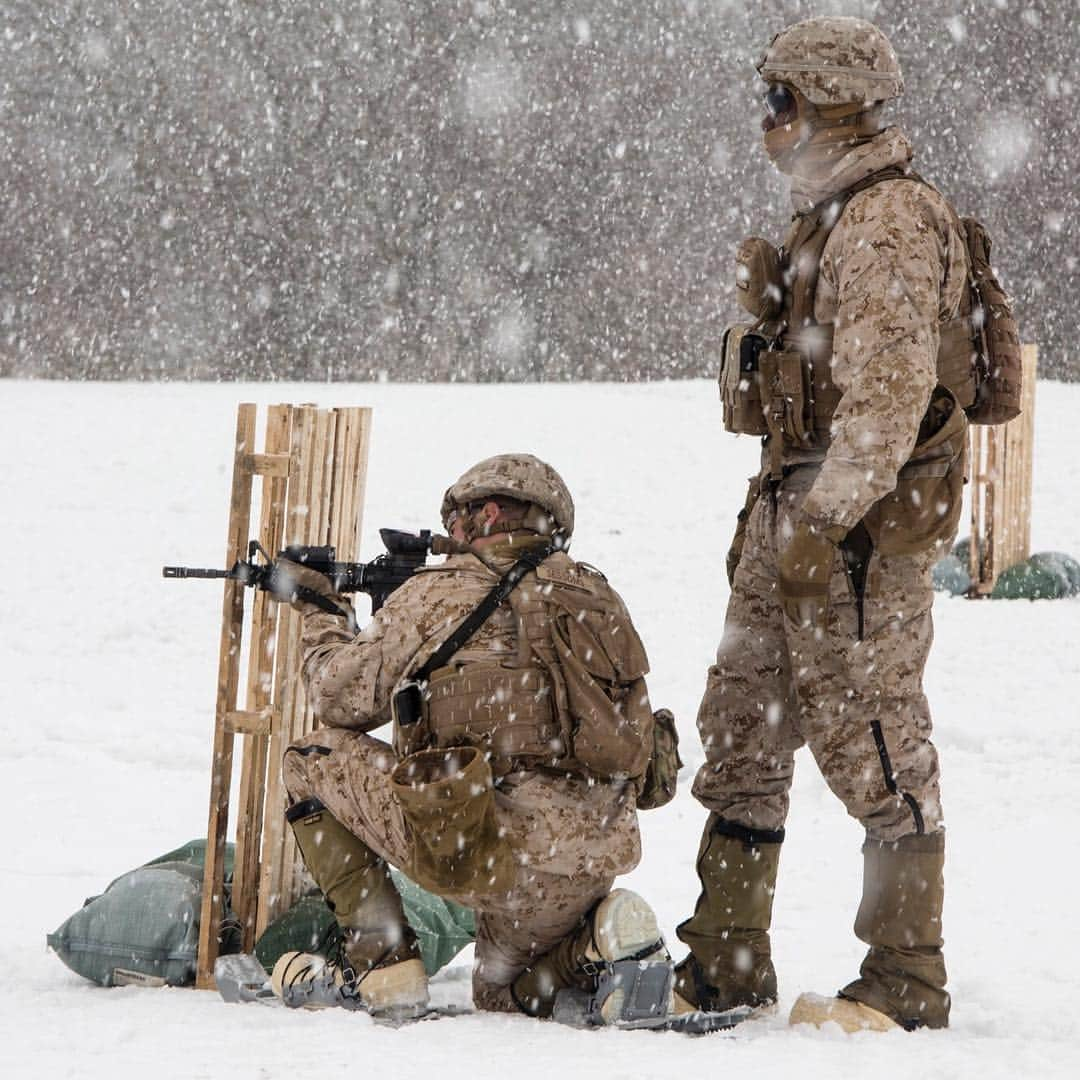 アメリカ海兵隊さんのインスタグラム写真 - (アメリカ海兵隊Instagram)「Cold Weather Warriors . Cpl. Steve Sessoms, a combat engineer with @31stmeu, fires an M4 carbine during marksmanship training in Camp Sendai, Miyagi, Japan, Feb. 17, 2018. . #Marines #Yut #Rah #Winter #Snow #Japan  #CampSendai #CombatEngineer #1stMarines #31stMEU #MarineCorps #Military #Marksmanship #AnyClime #AnyPlace」3月4日 21時59分 - marines