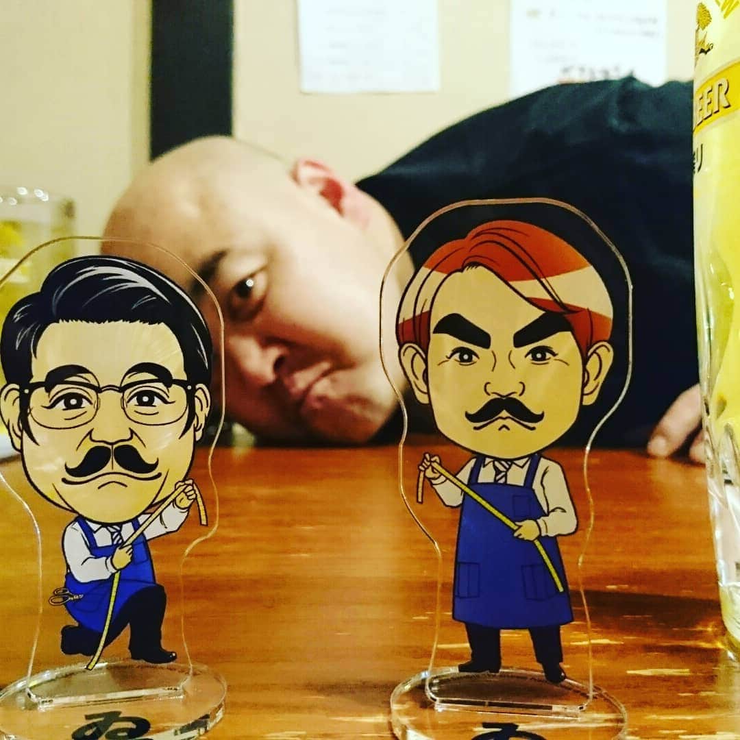 のインスタグラム：「よゐこさんの単独ライブ 見させてもらった後 緑茶ハイひっかけながら 後輩呼びつけて よゐこさんの凄さを語ってます  #語るな #わかってる感じ出すな #お酒飲める感じだすな #うすめてるやろ #後輩だれや？ #またキューティーウエキか #友達おらんのか #でも、まぁ #おもしろかったんやろ？ #少し聞いてもらえ #よゐこライブ2018 #ホンマにおもろ素敵やった」