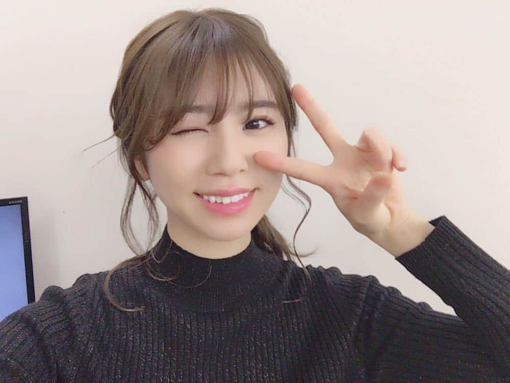 加田穂乃華のインスタグラム：「皆さん♡ 今日でなんと25歳になりました😊🎂 自分が25歳だなんて信じられません😊笑笑 まだまだ見た目も中身もこどもですが、これからもっと素敵な女性になれるよう頑張ります...👠✨ 25歳って、もっと大人に見えてたけどなぁ🤔 いざ自分がなるとそうでもない🤔笑  おめでとうメッセージ送ってくれたみんな本当にありがとう😭❤️ #happybirthday #mybirthday #25thbirthday #誕生日 #march5」