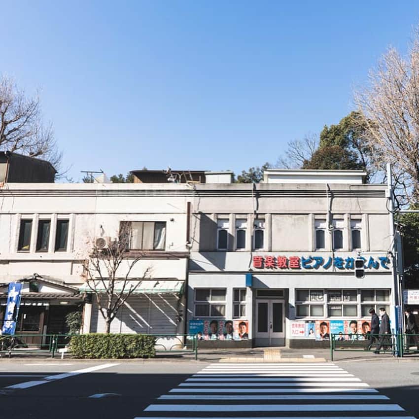Yoshiko Kris-Webb クリス-ウェブ佳子さんのインスタグラム写真 - (Yoshiko Kris-Webb クリス-ウェブ佳子Instagram)「StayCation in East Tokyo! 📷 @fabianparkes #FRaUCATION 東・東京(前編)の旅レポをオンラインマガジン《BabyMoFu》の旅連載「こありっぷ」にて更新しました。リンクはインスタのプロフに掲載しております。」3月5日 20時38分 - tokyodame