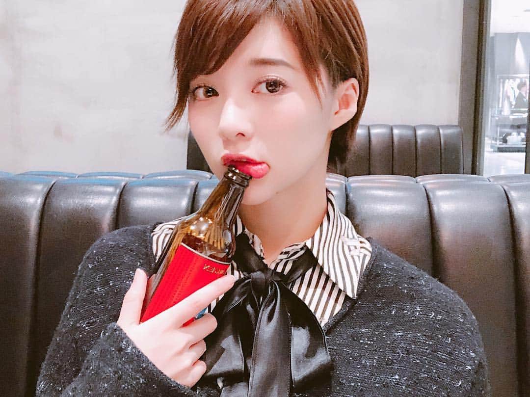 のインスタグラム：「beer？🍻💜 #stellamccartney#foodie#gourmet#outfit#ootd#deal#fashion」