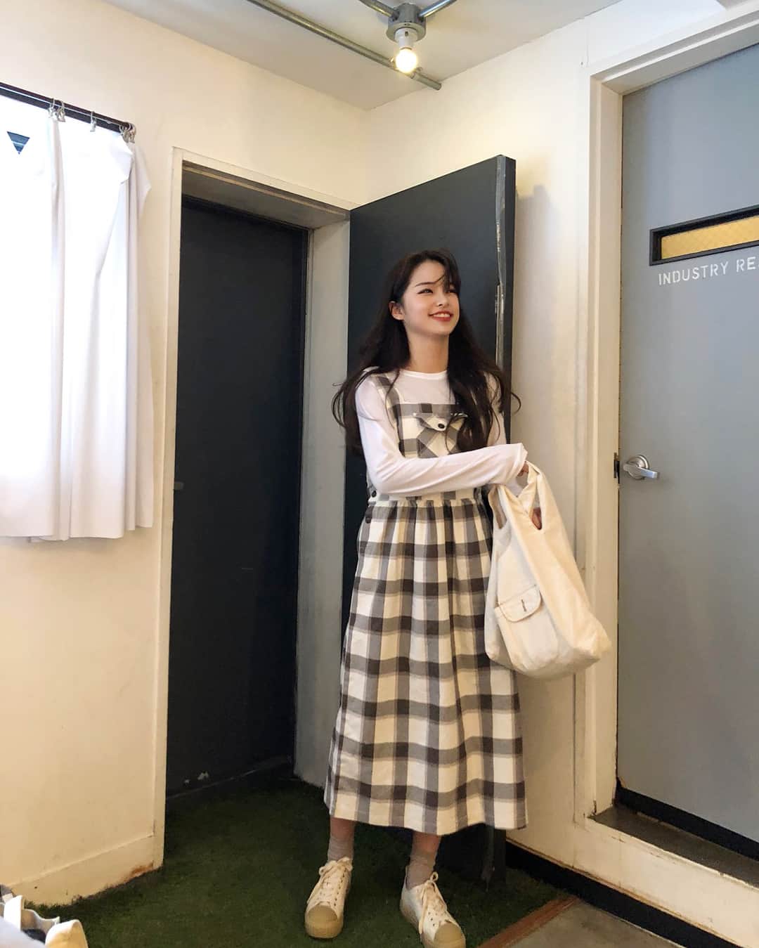 カン・ギョンミンさんのインスタグラム写真 - (カン・ギョンミンInstagram)「원피쑤 귀여워서 씬이가 났다 ( ˊ̱˂˃ˋ̱ )」2月10日 23時06分 - kkmmmkk