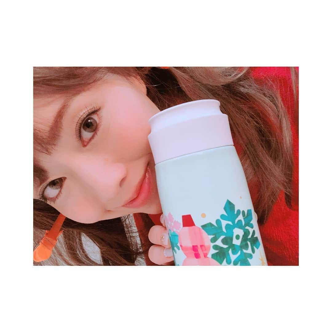 吉沢明歩のインスタグラム：「あったかい飲み物必須 今日は嬉野紅茶でつ♡」