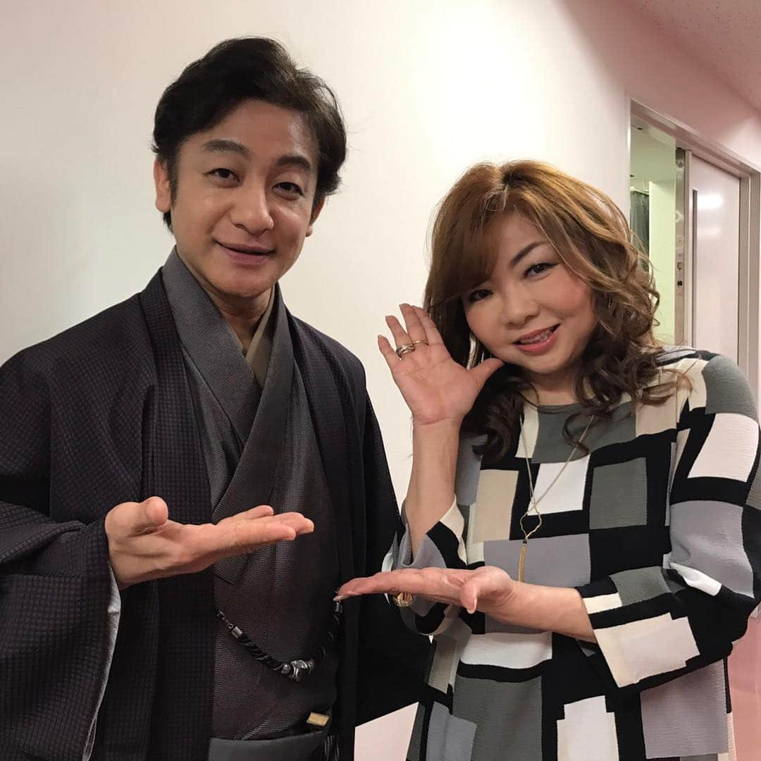 モモコさんのインスタグラム写真 - (モモコInstagram)「愛之助さんがあさパラ！のゲストでしたー💕 2月15日からのGOEMONロマネスク頑張ってねー！ . #ハイヒールモモコ #👠 #👠🍑 #CHANEL #シャネラー #グルメ #片岡愛之助 #あさパラ！」2月11日 10時31分 - highheel_momoko