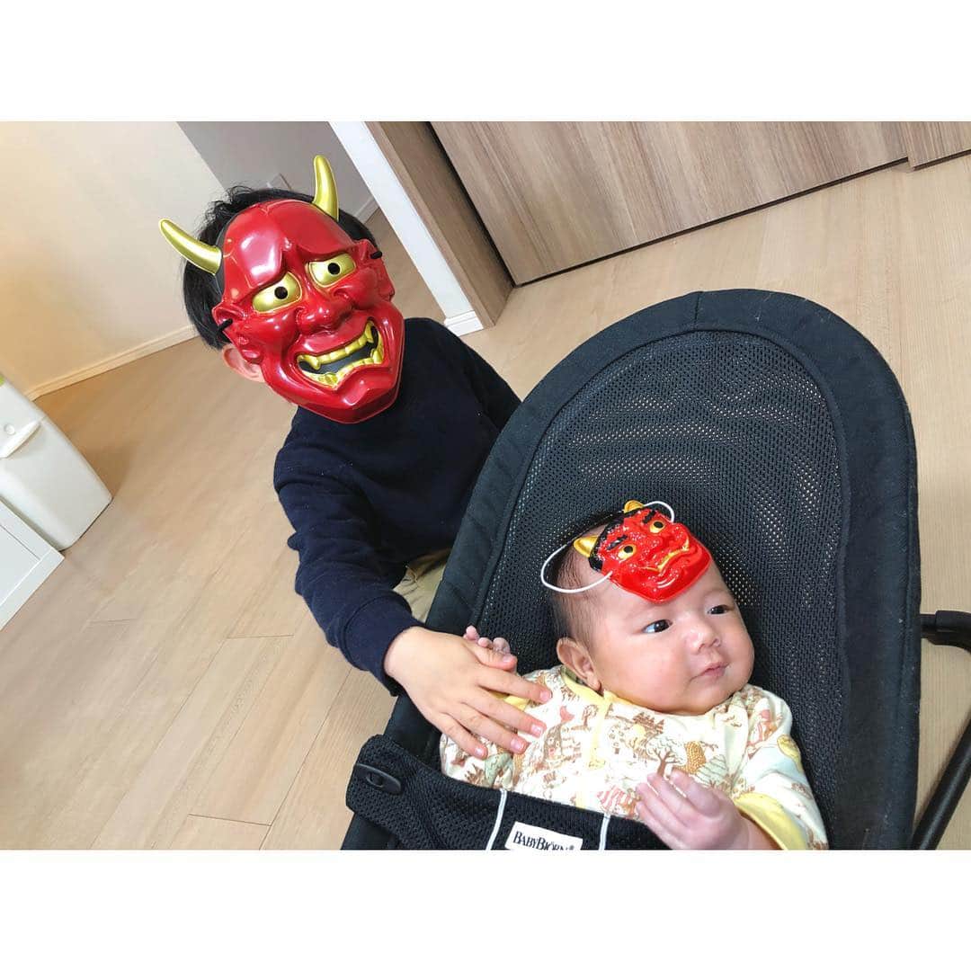 のインスタグラム：「2018年節分。 はりきった夫が秋田からなまはげ&般若のお面を取り寄せるも、ひたちは至って冷静な(むしろイベントとして楽しんでいた)様子。成長したなぁ😌」
