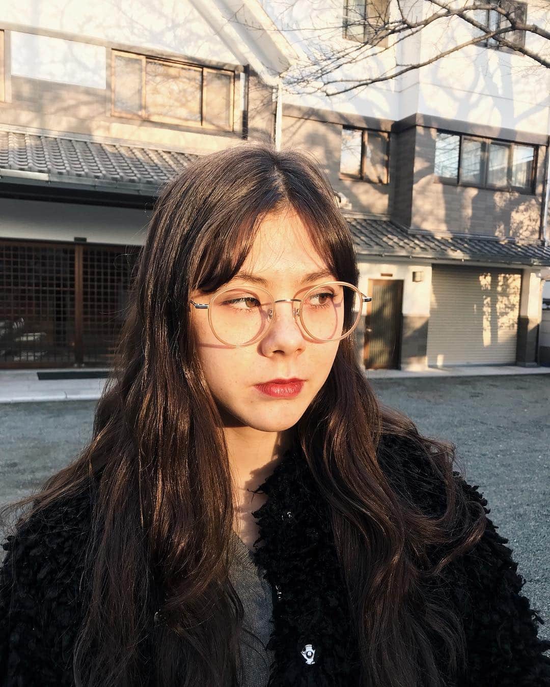 エモン・久瑠美のインスタグラム：「メガネデビュー👓」