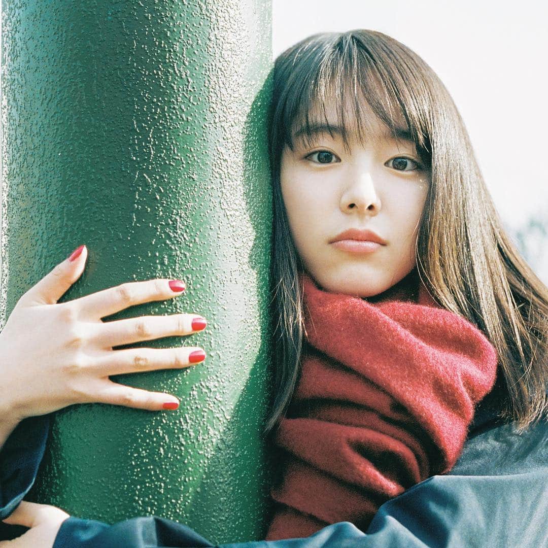 濱田英明のインスタグラム：「@erika_karata, 2018 #eos1v #35mm」