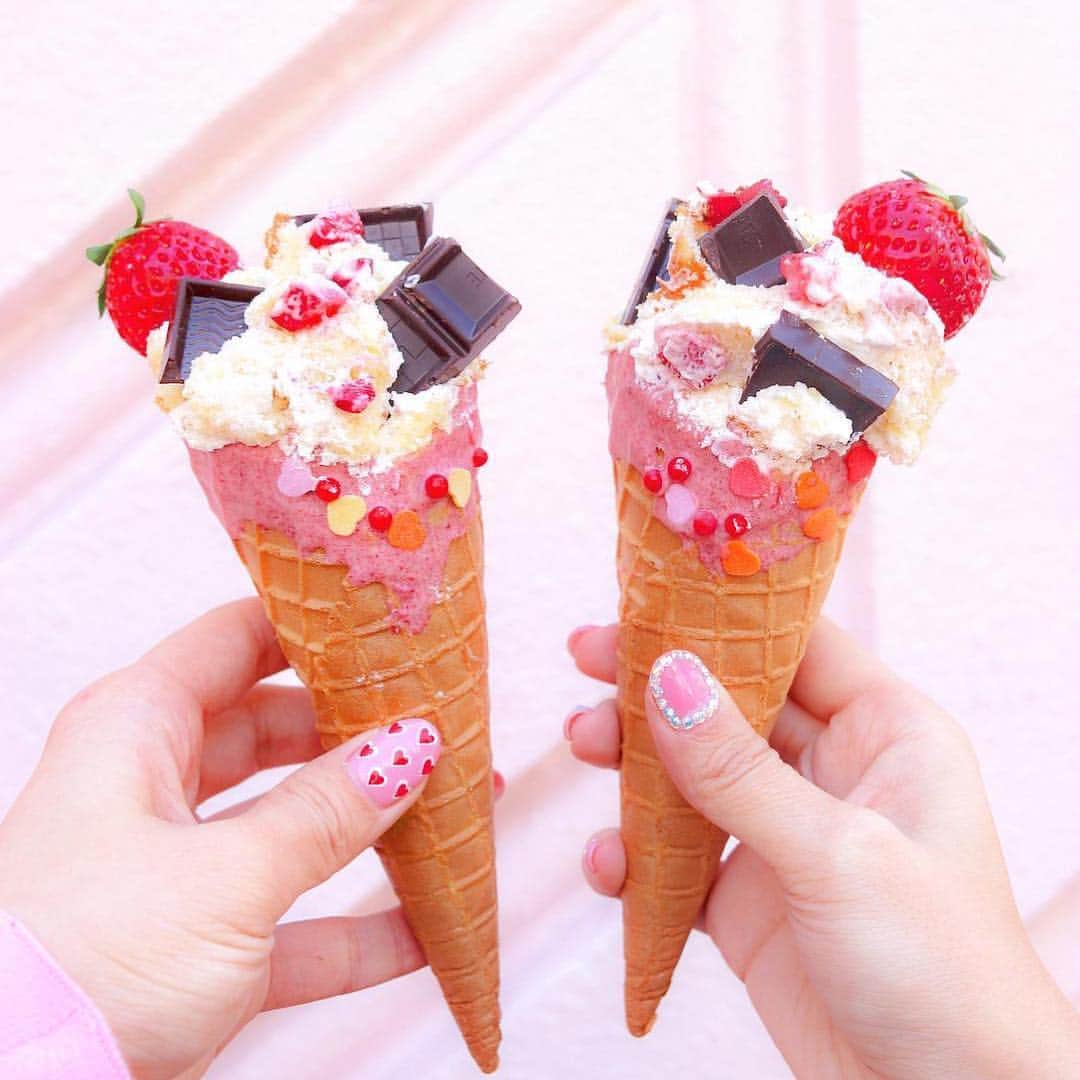 のインスタグラム：「バレンタイン限定のスイーツが登場🎉 Uki Uki💓 東京都渋谷区代官山町13-6　88.DAIKANYAMA 3F 〜¥999 11am〜6pm Photo by @tomomi_0421」