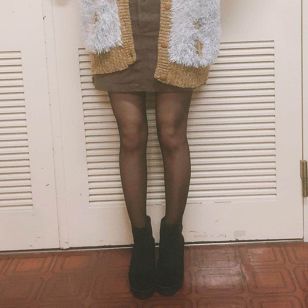 雨宮伊織さんのインスタグラム写真 - (雨宮伊織Instagram)「黒ストッキングは20デニールが好きだよ❤︎ #fashion  #ootd」2月12日 21時12分 - _iori_n