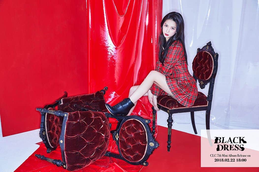 ソンさんのインスタグラム写真 - (ソンInstagram)「#CLC 7th Mini Album [#BLACK_DRESS] 🖤 Concept Image 2 2018.02.22 18:00 (KST)  #씨엘씨 #CLC」2月13日 1時08分 - sorn.clc.th