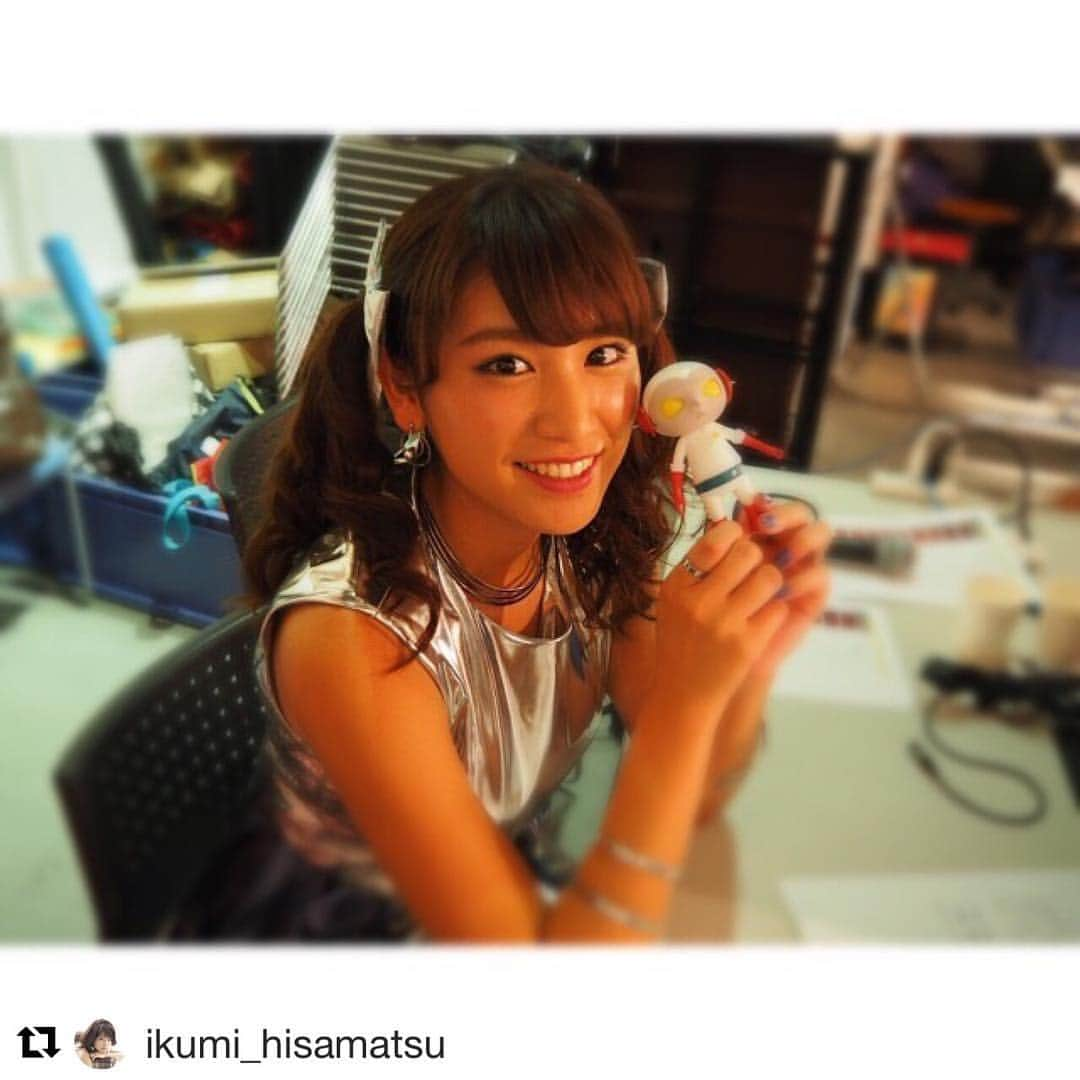 フジテレビ「ラブラブエイリアン2」のインスタグラム：「#Repost @ikumi_hisamatsu with @get_repost ・・・ 本日フジテレビ 25:25〜 『ラブラブエイリアン2』 4話の放送です😈💜 皆さん是非ご覧ください！ #ラブラブエイリアン2 #ナサには言わないで」