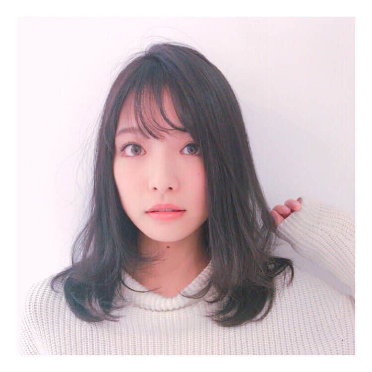のインスタグラム：「髪の毛綺麗にしてもらった💕 いつもありがとう☺️ @allys_saori  #allyshair  #アリーズヘアー」