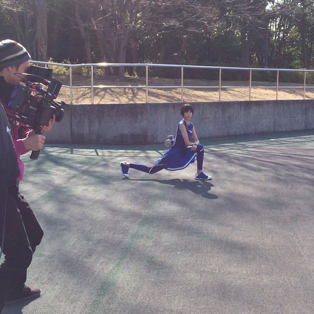 小貫莉奈さんのインスタグラム写真 - (小貫莉奈Instagram)「ポカリガールの撮影の時のオフショットです👀💕 #ポカリガール#ポカリスエット#東京マラソン#オフショット#小貫莉奈」2月13日 20時15分 - rina_onuki0529