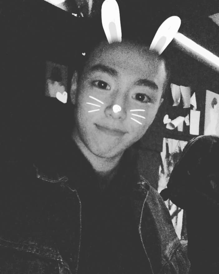 イ・ヒョヌのインスタグラム：「까까머리🙄 #1989이관명무시하기😌」