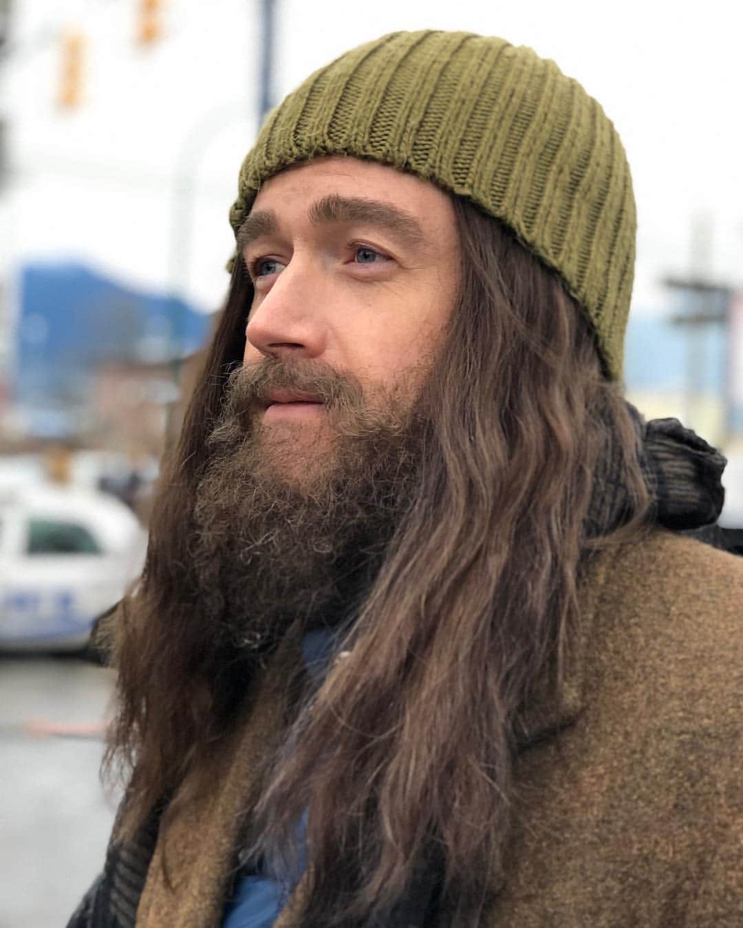 ロバート・バックリーのインスタグラム：「This season on iZombie, Major accidentally eats at a vegan restaurant and nothing is ever the same. Season premiere Monday, Feb 26th at 9pm.」