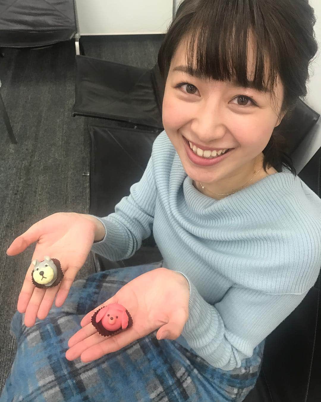 林美沙希さんのインスタグラム写真 - (林美沙希Instagram)「素敵なバレンタインデーになりますように✨ 今日はJチャンネルの後、「あいつ今何してる？」の放送もあります！是非ご覧ください♪  #テレ朝#jチャンネル#チョコレート#あいつ今何してる#nolleys#衣装」2月14日 14時40分 - misaki0hayashi