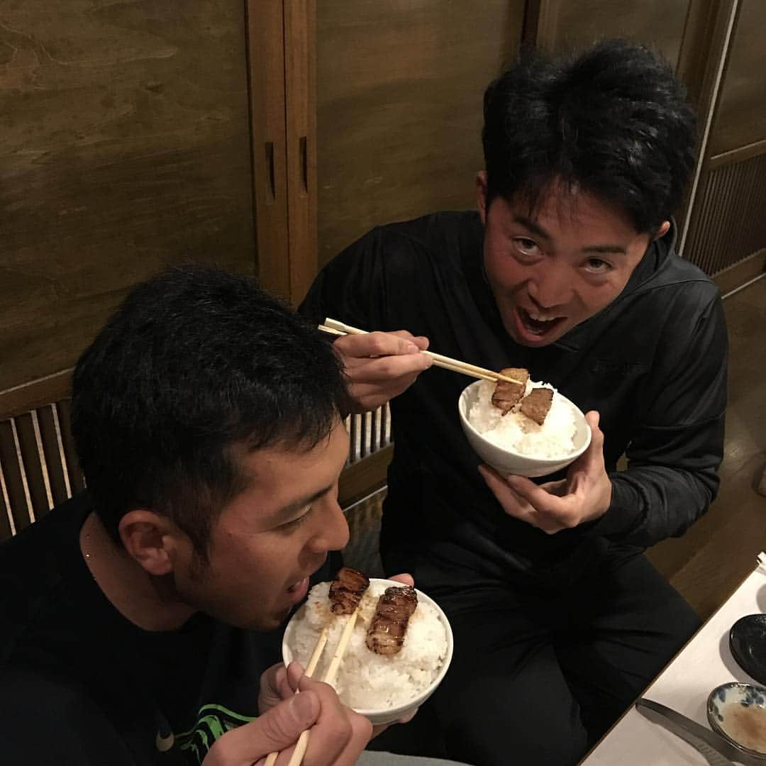 井野卓のインスタグラム：「明日から第4クール。 気合い入れて頑張っていきます！ 撮影者 大松尚逸  #ヤクルトスワローズ #井野卓#谷内亮太#大松尚逸 #インスタ映え」