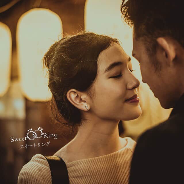 SweetRing Japanのインスタグラム：「💝HAPPYバレンタインデー💝 バレンタインは好きな人に気持ちを伝えられる大切な日。 いつもは言えないあなたの気持ち、彼に伝えてみては？ 彼を探すなら、質問から始まる婚活アプリ @sweetringjp で👉📱 SweetRIngはちょっとした空き時間で出会いが探せる婚活アプリ💍✨ 最近好きな人ができてないなぁ…という方 他の婚活アプリでうまく行っていない…という方 ぜひ一度SweetRingでお相手探ししてみてください😊❤️ あなたならきっと、素敵なお相手が見つかるはず！  #恋 #恋心 #幸せ  #婚活 #恋活 #マッチング  #恋愛post #恋愛 #恋愛成就 #婚活応援 #繋がり  #出会い #一期一会 #引き寄せの法則 #婚活してる人と繋がりたい  #婚活アプリ #質問から始まる婚活アプリ #マッチングアプリ#恋活アプリ#バレンタイン #バレンタインデー  #sweetring #sweetringapp #sweetringjp  #lovestagram #instafollow  #smile #happy」