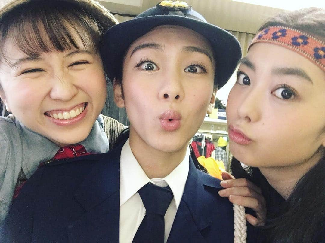 長谷川晴奈さんのインスタグラム写真 - (長谷川晴奈Instagram)「お気に入りフォト👮🏻‍♀️👀 #劇団４ドル５０セント  #劇団員 #旗揚げ本公演 #新しき国 #紀伊国屋ホール #演劇聖地 #余韻 #長谷川晴奈 #松田婦警 #婦警さん #変顔近い #田代明 #樹亜美 #楽しかった #女優 #舞台 #役者 #演者 #衣装 #followme」2月14日 22時59分 - haruna_hasegawa71